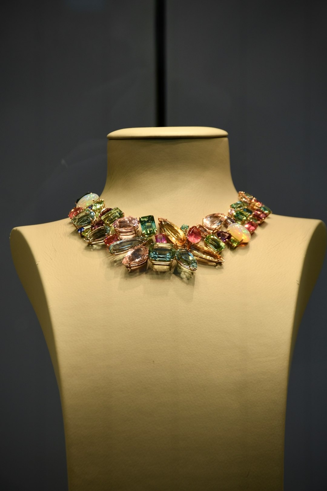 Edelsteine in der Masrygems Schleiferei